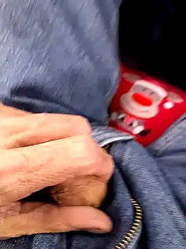 feet toes online show from February 18, 2025, 12:49 pm