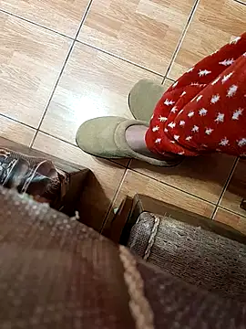 feet toes online show from March 18, 2025, 5:31 am