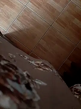 feet toes online show from November 5, 2025, 6:46 am