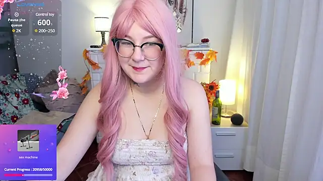 HunnyyLove online show from February 7, 2025, 8:42 pm