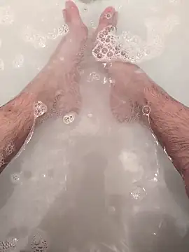 MrandMrsHaze online show from April 21, 2026, 3:35 am