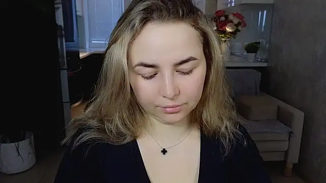 Mira Mermayd online show from April 24, 2026, 1:19 am