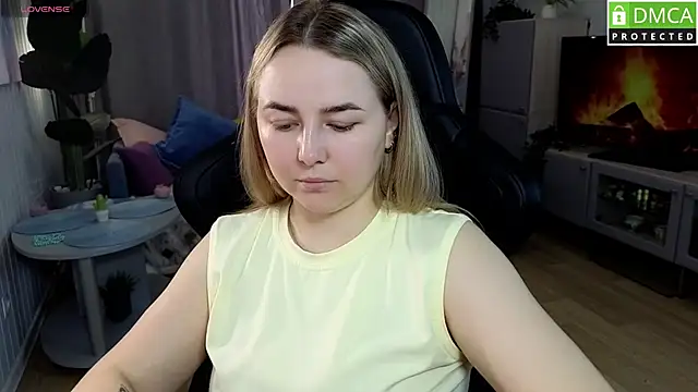 Mira Mermayd online show from April 26, 2026, 1:36 am