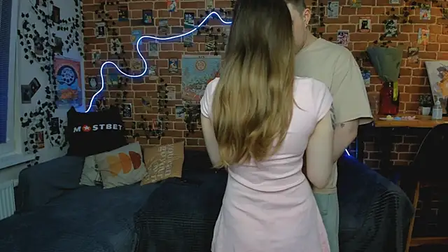 yamy yamy yamy online show from December 3, 2024, 3:00 pm