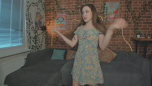 yamy yamy yamy online show from October 2, 2025, 2:24 pm