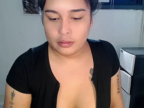 Hardcore Tgirl online show from June 4, 2026, 11:44 pm
