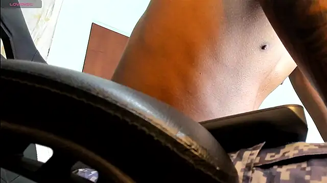 YeremiBrowm online show from December 4, 2024, 10:51 pm