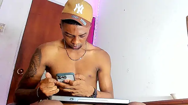 YeremiBrowm online show from January 23, 2025, 12:04 am