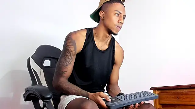 YeremiBrowm online show from February 26, 2025, 11:26 pm