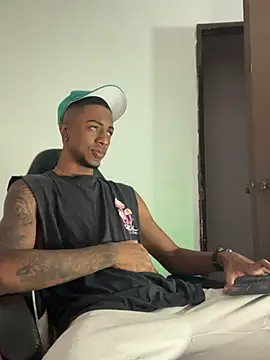 YeremiBrowm online show from March 10, 2025, 8:34 pm