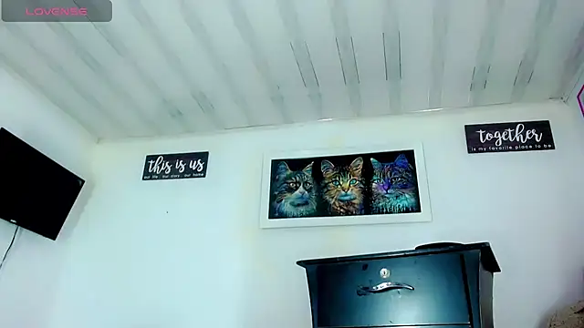 brunette horny1 online show from February 18, 2025, 6:26 am