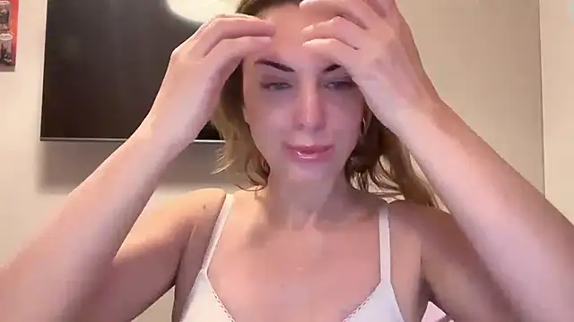 RachellAmazing online show from February 12, 2025, 6:19 am