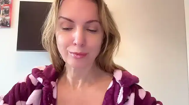 RachellAmazing online show from February 14, 2025, 9:56 am