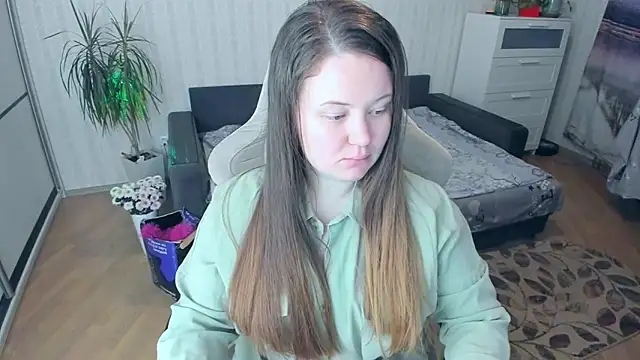 Jessica Rubatte online show from December 3, 2024, 1:10 pm