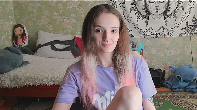 Snapshot of Cutie_Adelia chatting on July 19, 2026, 12:42 pm Cutie Adelia online show from July 19, 2026, 12:42 pm