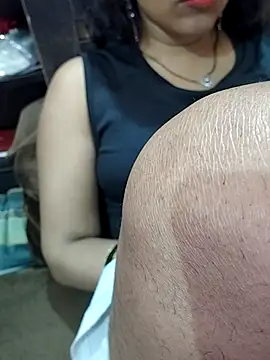 Diya 143 online show from April 18, 2026, 7:58 pm