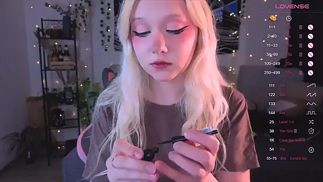 IrmaBell online show from November 11, 2025, 10:10 pm