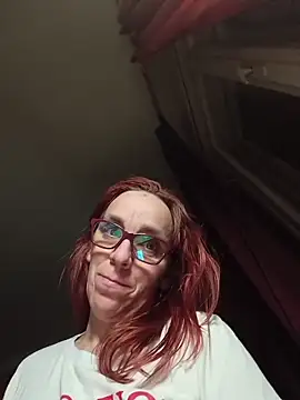 Dettybitch40 online show from March 17, 2026, 7:39 pm