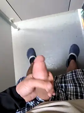 Snapshot of jungerbummser23 chatting on October 14, 2025, 8:48 am jungerbummser23 online show from October 14, 2025, 8:48 am