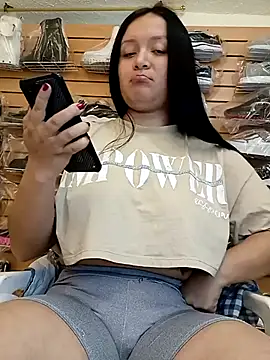 Snapshot of Arisha34 chatting on September 30, 2025, 8:25 pm Arisha34 online show from September 30, 2025, 8:25 pm