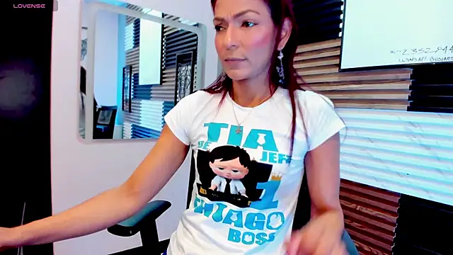 HannaPetit online show from April 18, 2026, 7:18 pm