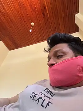 Snapshot of Vinu81 chatting on March 15, 2026, 7:47 am Vinu81 online show from March 15, 2026, 7:47 am