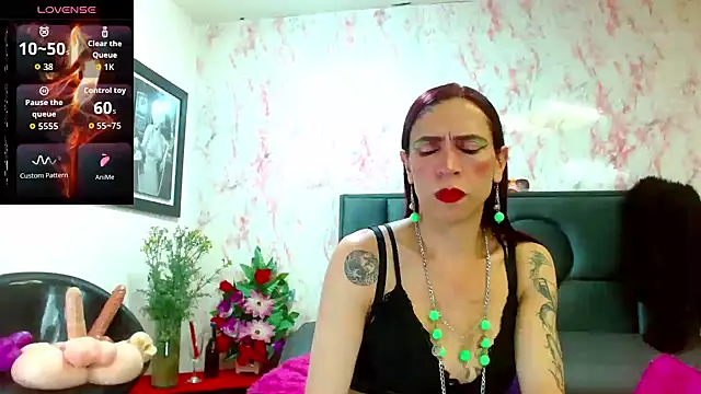 VanessaWolf online show from November 10, 2025, 4:17 pm