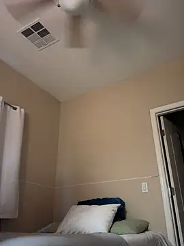 nativepumpkin95 online show from February 1, 2025, 9:08 pm