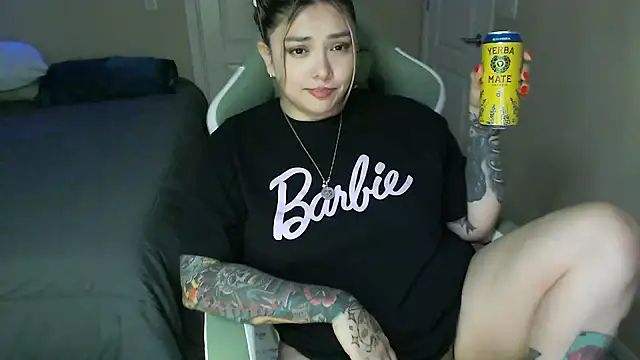 nativepumpkin95 online show from March 12, 2025, 4:30 am