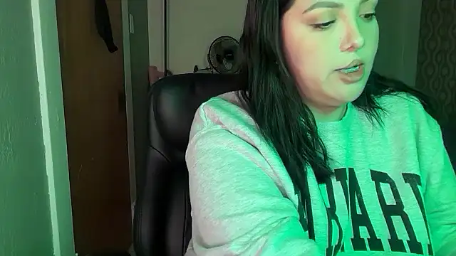 nativepumpkin95 online show from September 10, 2025, 2:33 am