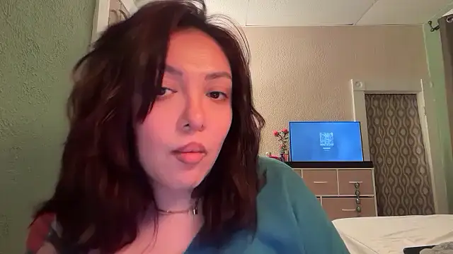 nativepumpkin95 online show from April 12, 2026, 12:59 am