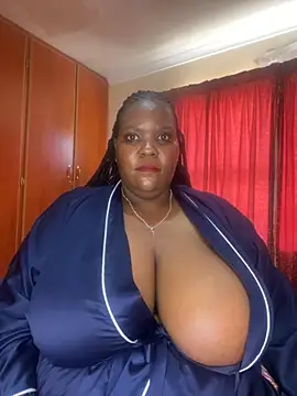 Snapshot of Michyboldy chatting on November 13, 2025, 8:24 am Michyboldy online show from November 13, 2025, 8:24 am