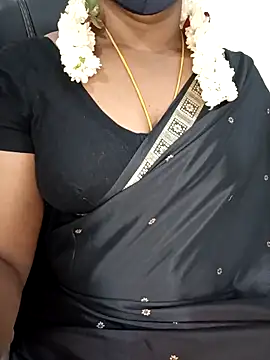 Tamil-hotwife online show from April 2, 2026, 7:00 pm