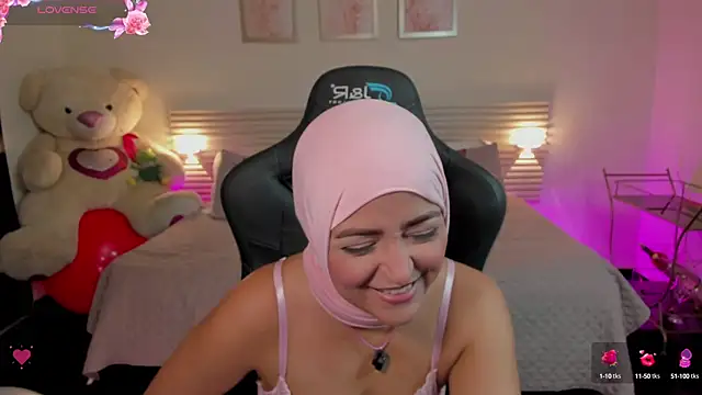 Snapshot of New_Arab_Kingdom chatting on October 4, 2025, 12:30 am New Arab Kingdom online show from October 4, 2025, 12:30 am