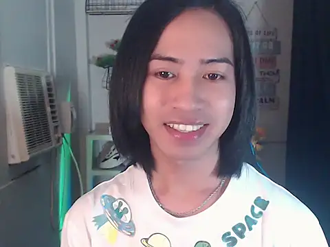 Lemonadexxx online show from November 28, 2025, 7:05 pm