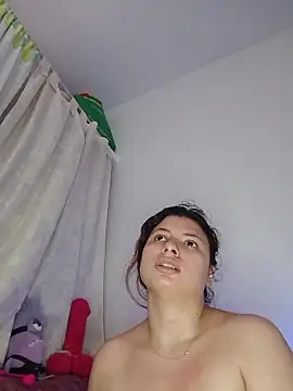 lilac night33 online show from September 23, 2025, 12:52 pm