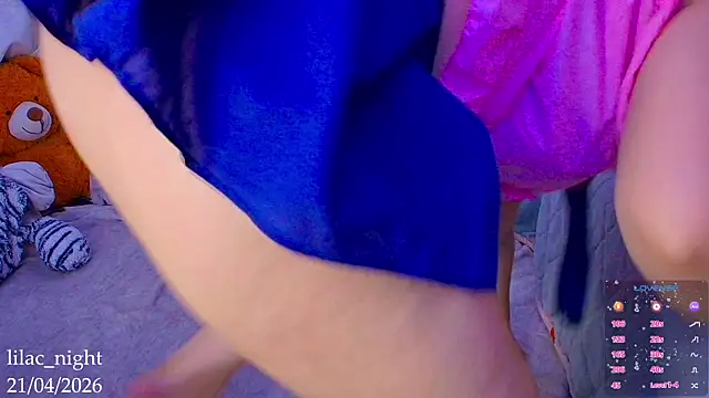 lilac night33 online show from April 22, 2026, 3:24 pm