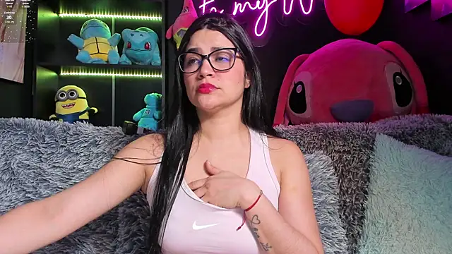 Emilyjhonson 01 online show from March 8, 2025, 3:28 am