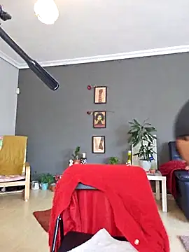 Goldenlace online show from March 12, 2025, 1:40 pm