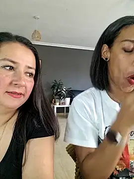 Goldenlace online show from March 18, 2025, 11:30 am