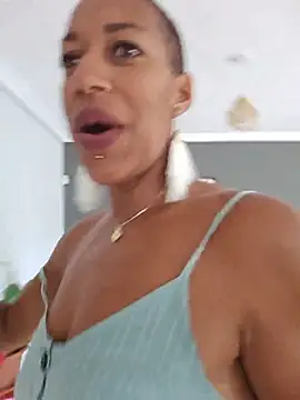 Goldenlace online show from July 22, 2026, 9:34 am