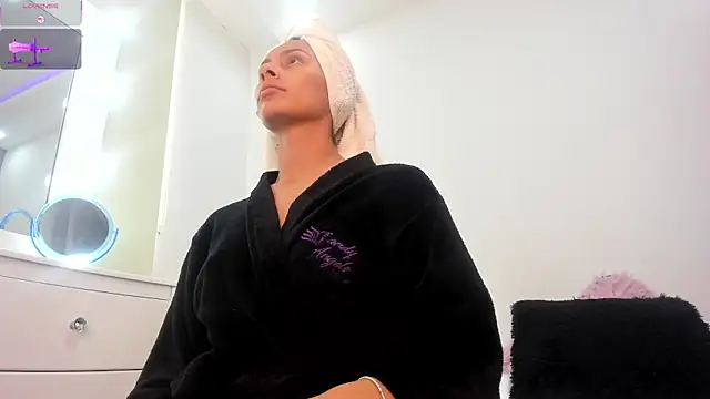 karlyn angels online show from February 12, 2026, 6:36 pm