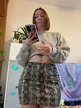 Daisy Michto Officiel online show from December 12, 2024, 2:11 pm