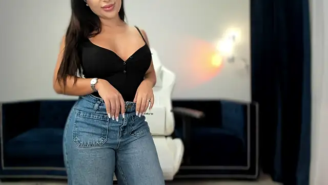  missperfection  online show from April 21, 2026, 1:42 am