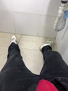 stuard-19 online show from October 29, 2025, 3:42 am