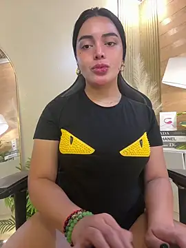 HotstuffCherrySummer online show from February 10, 2025, 7:15 am