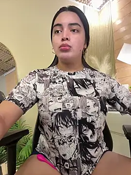 HotstuffCherrySummer online show from March 11, 2025, 6:53 am