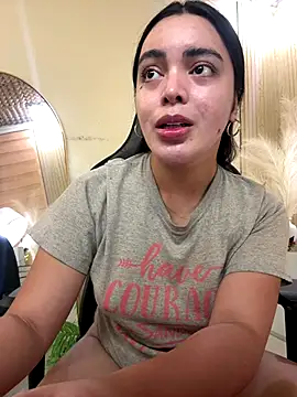 HotstuffCherrySummer online show from September 17, 2025, 7:54 am