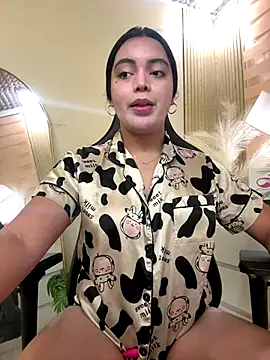 HotstuffCherrySummer online show from October 8, 2025, 8:01 am