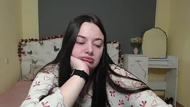 Snapshot of MilanaPrice chatting on February 27, 2026, 6:24 am MilanaPrice online show from February 27, 2026, 6:24 am